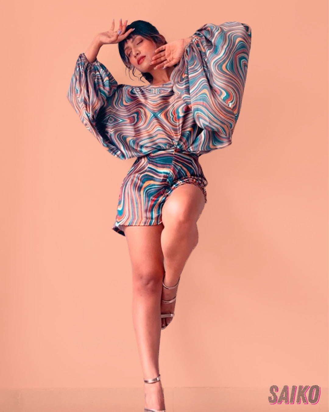 MOTION THROUGH EMRALD SHORTS
