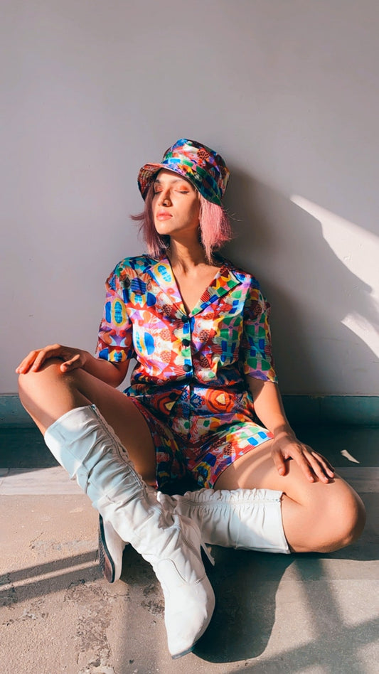COLOUR ME WITH EVERYTHING SHORT